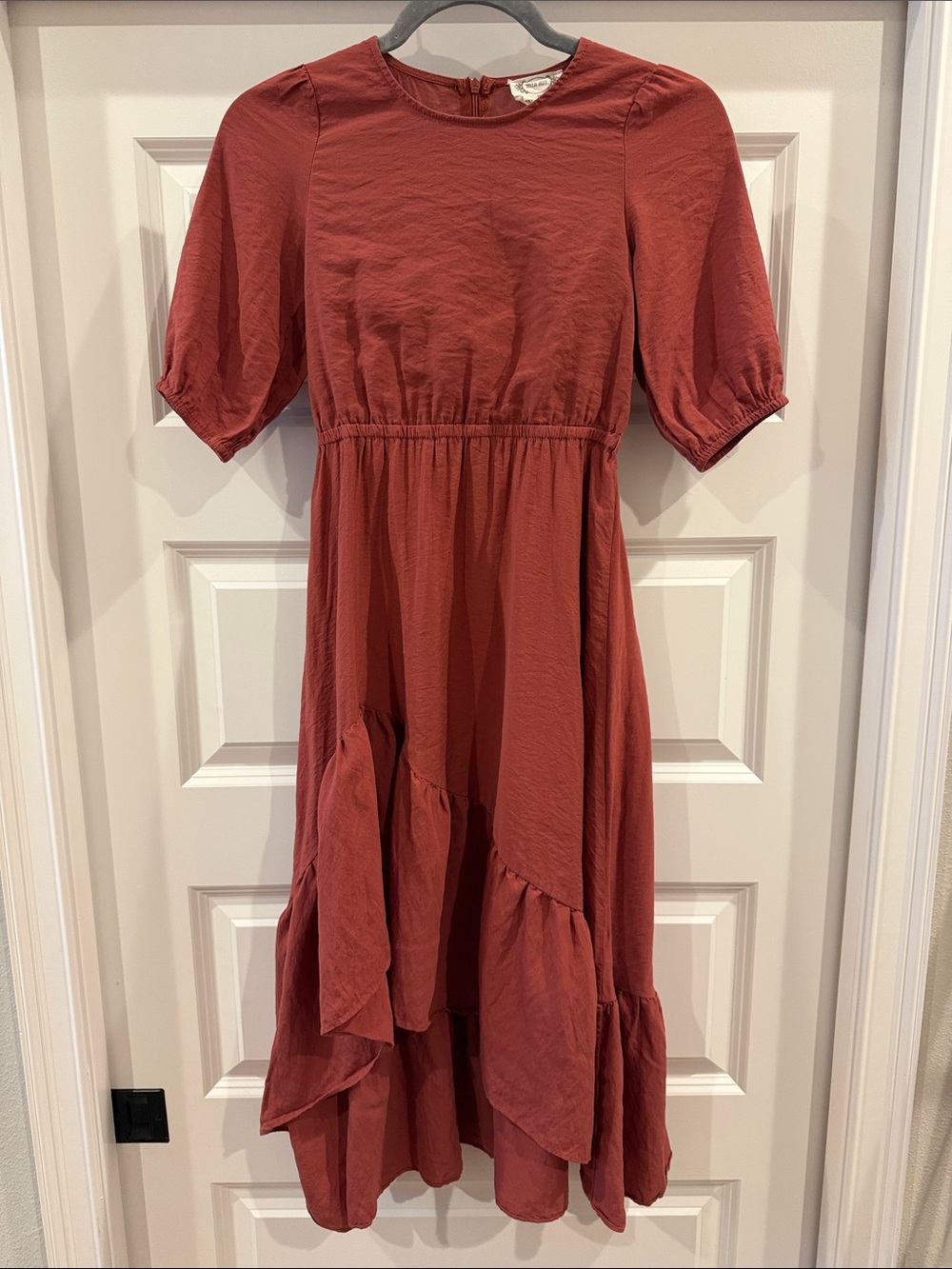 Joyfolie Rust-Red Puff Sleeve Tiered Midi Dress